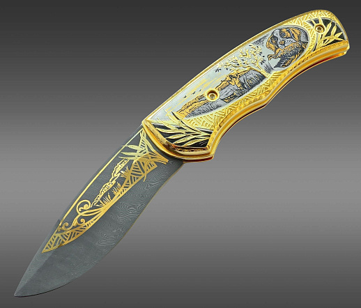 Нож складной дамасский "Охотник с собакой" купить с доставкой Нож складной дамасский "Охотник с собакой"